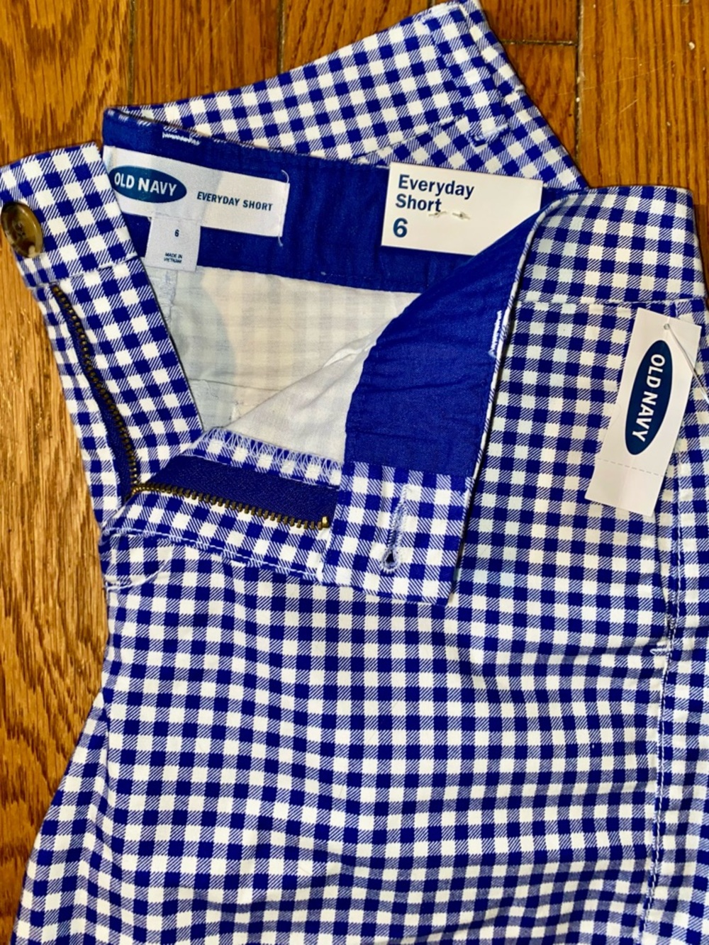 Old Navy Blue & White Gingham Shorts size 6